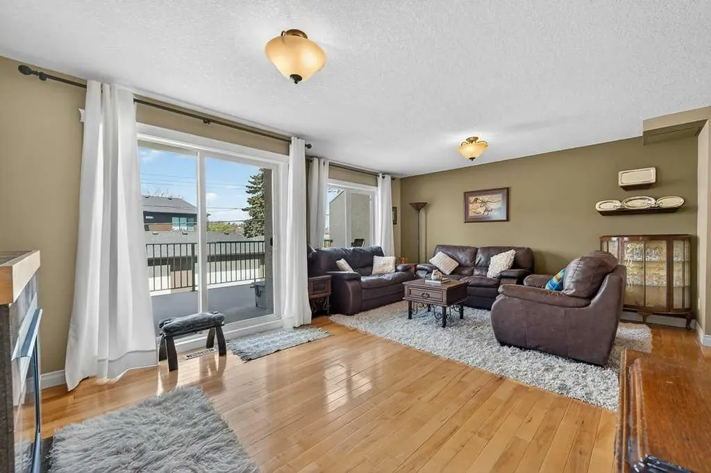 2412 Kensington Road NW Calgary AB T2N3S1
