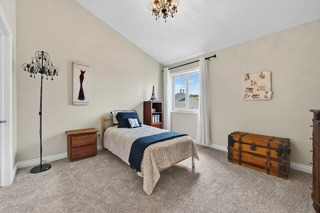 2412 Kensington Road NW Calgary AB T2N3S1