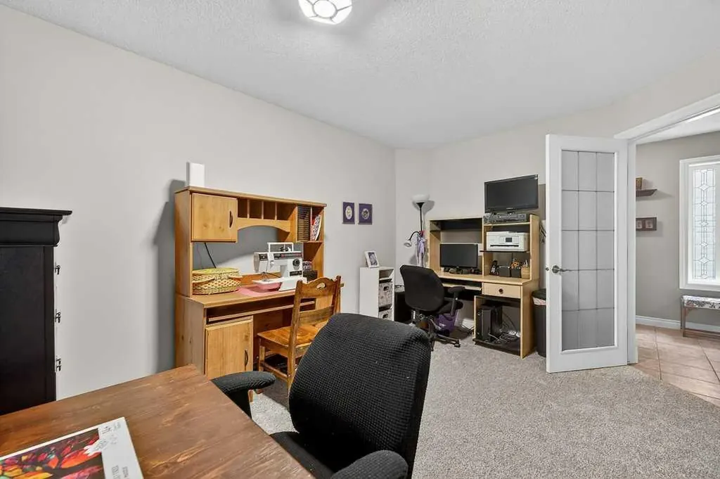 2412 Kensington Road NW Calgary AB T2N3S1