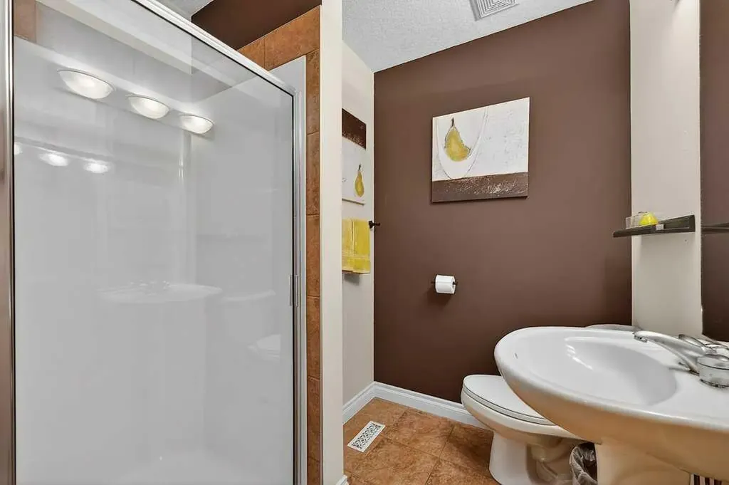 2412 Kensington Road NW Calgary AB T2N3S1