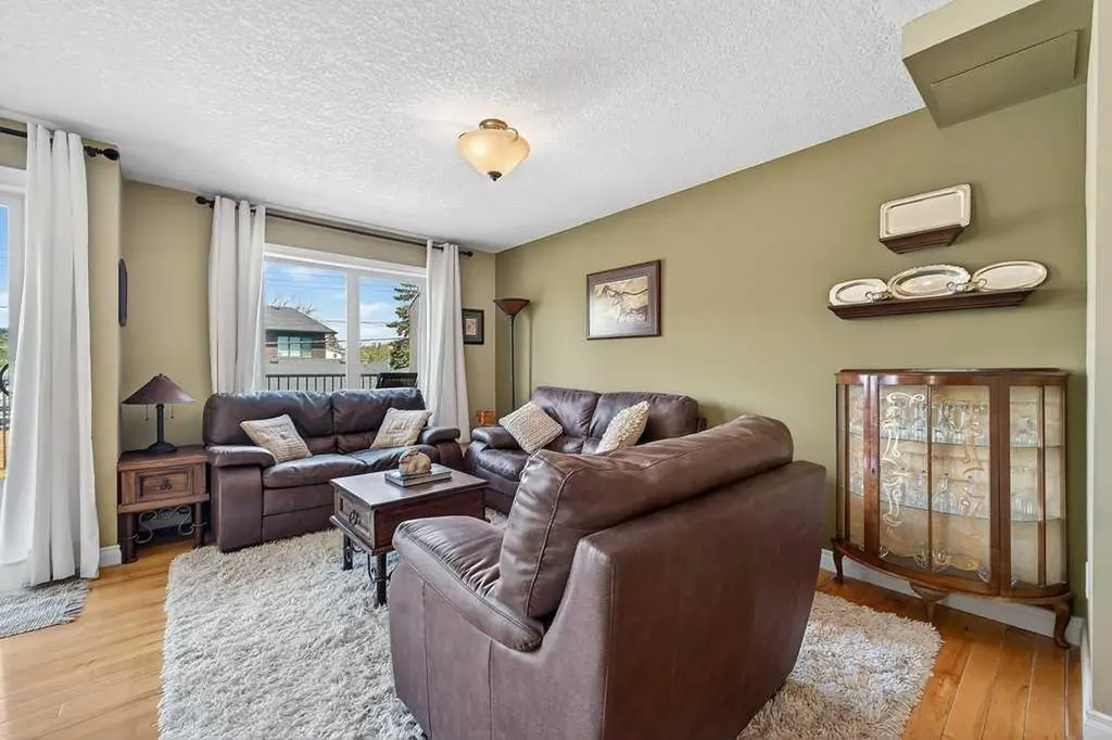 2412 Kensington Road NW Calgary AB T2N3S1