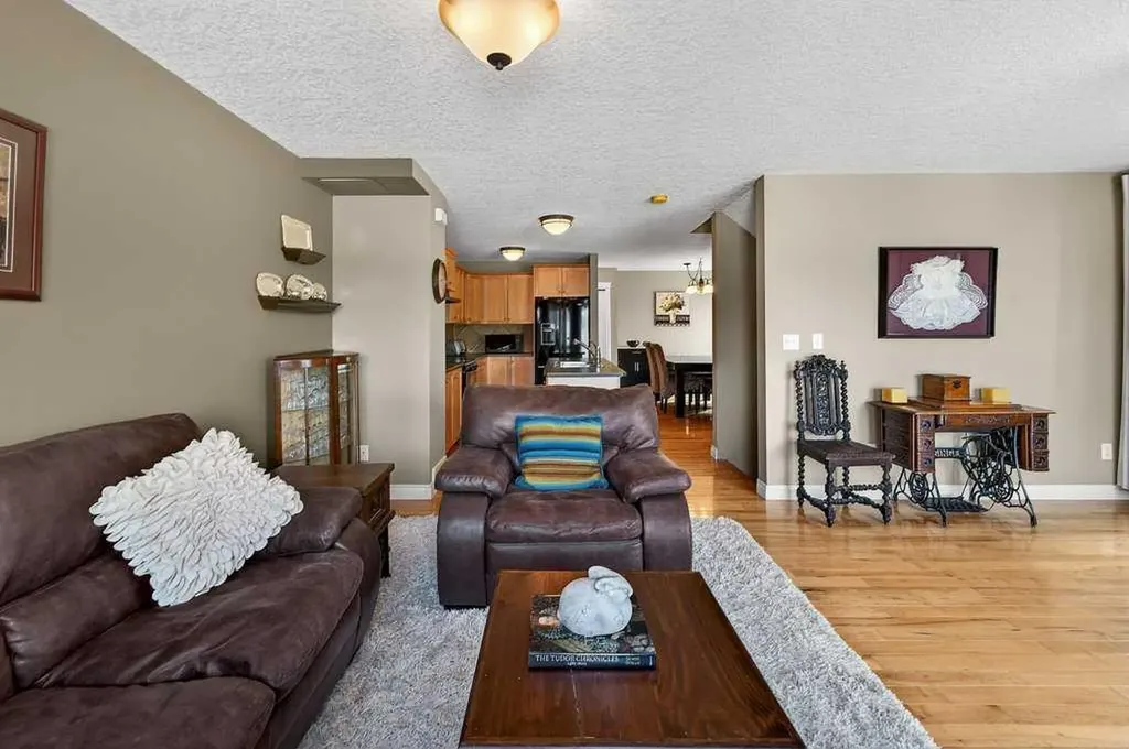 2412 Kensington Road NW Calgary AB T2N3S1