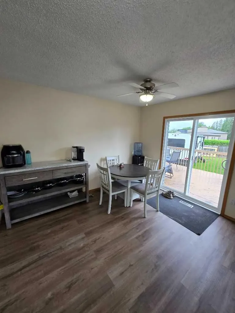 94 Harolds Hollow Whitecourt AB T7S 1C4
