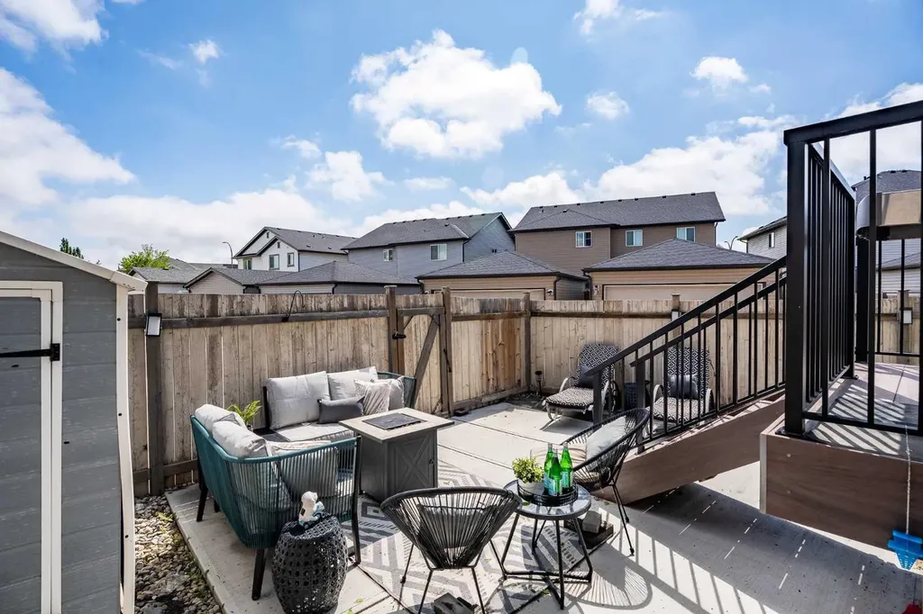 266 Kingsbridge Road SE Airdrie AB T4A 0M4