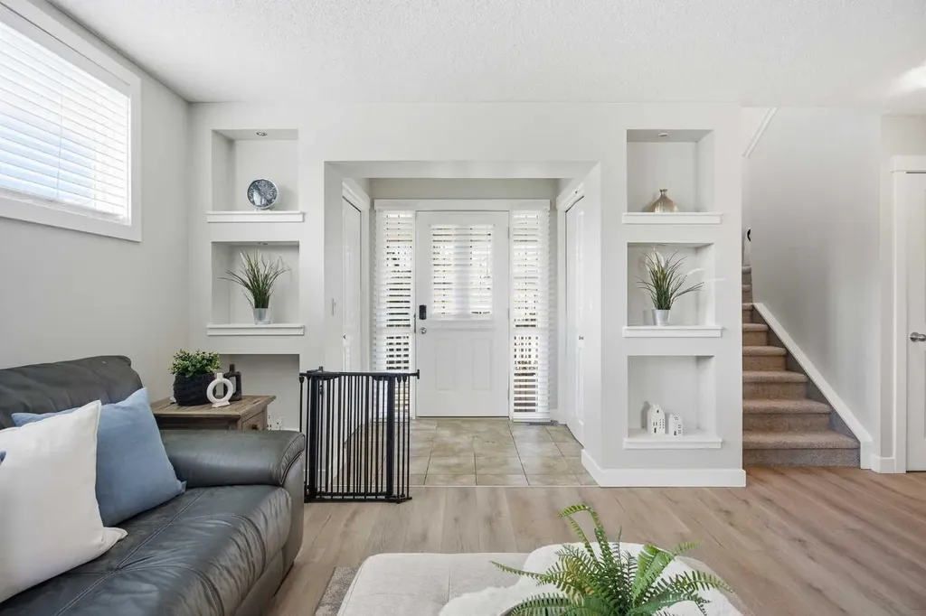 266 Kingsbridge Road SE Airdrie AB T4A 0M4