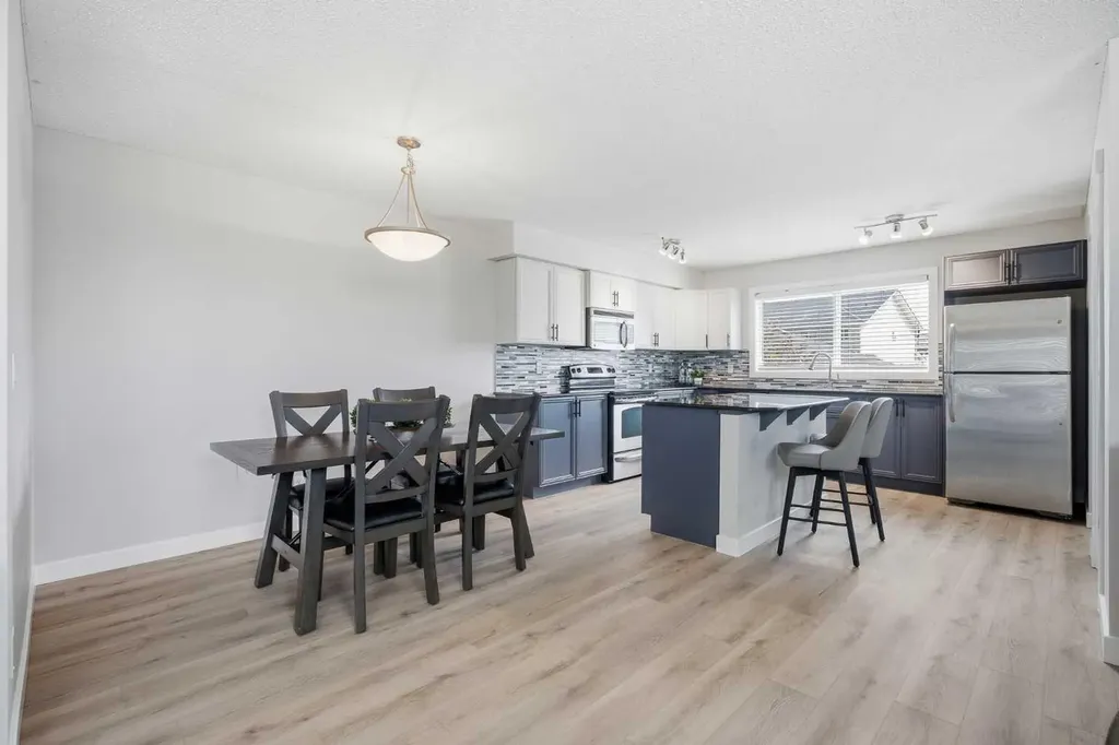 266 Kingsbridge Road SE Airdrie AB T4A 0M4