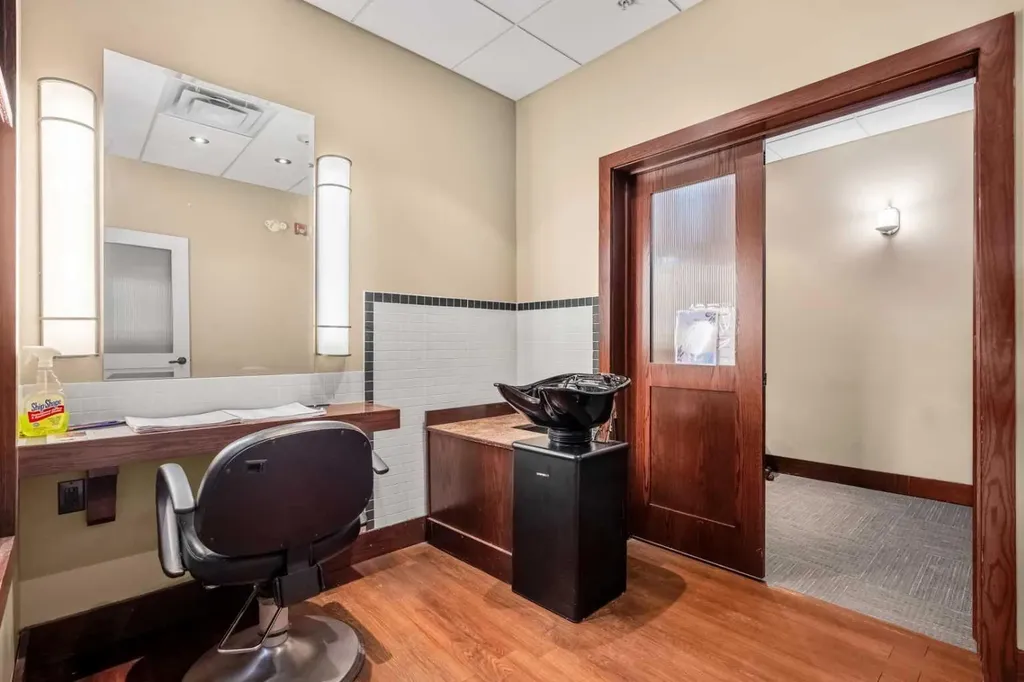 2330 Fish Creek Boulevard SW Calgary AB T2Y0L1