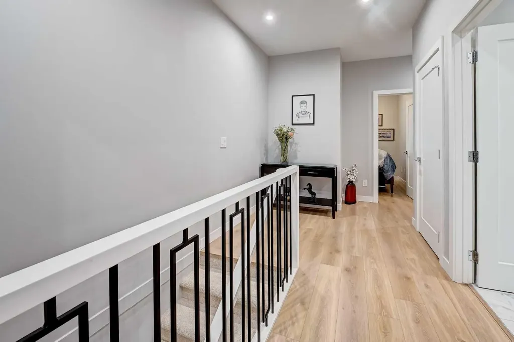 830 78 Street SW Calgary AB T3H 6B2