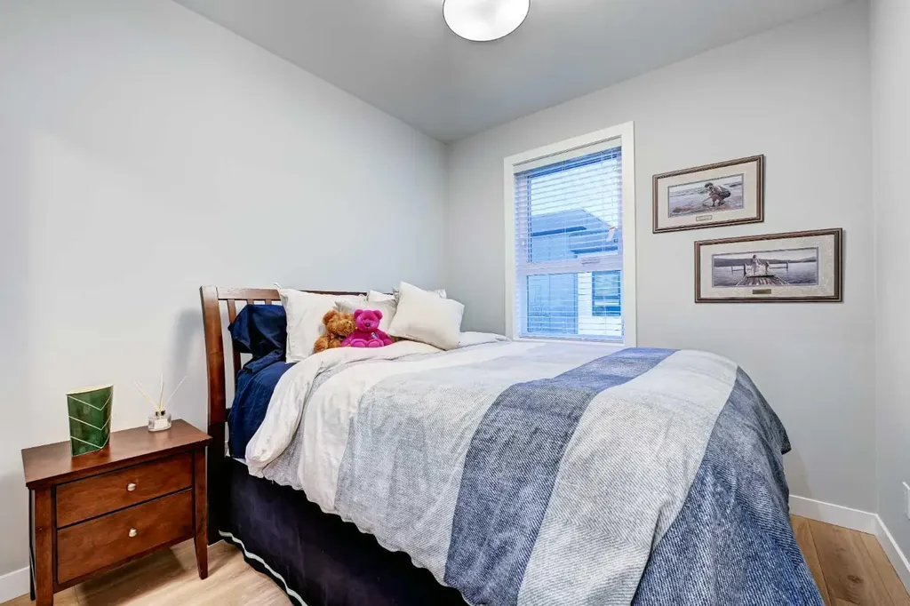 830 78 Street SW Calgary AB T3H 6B2