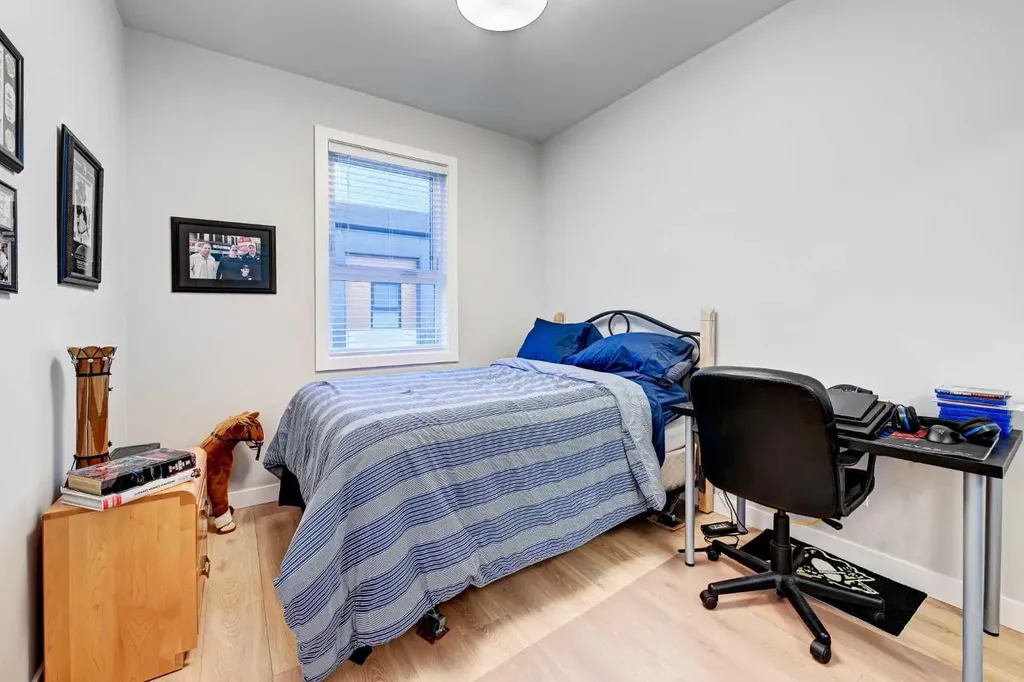 830 78 Street SW Calgary AB T3H 6B2