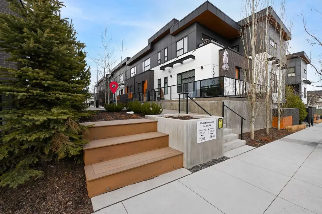 830 78 Street SW Calgary AB T3H 6B2