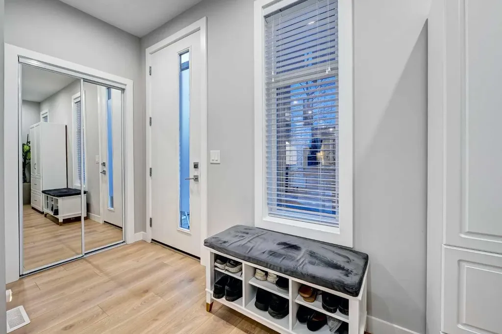 830 78 Street SW Calgary AB T3H 6B2