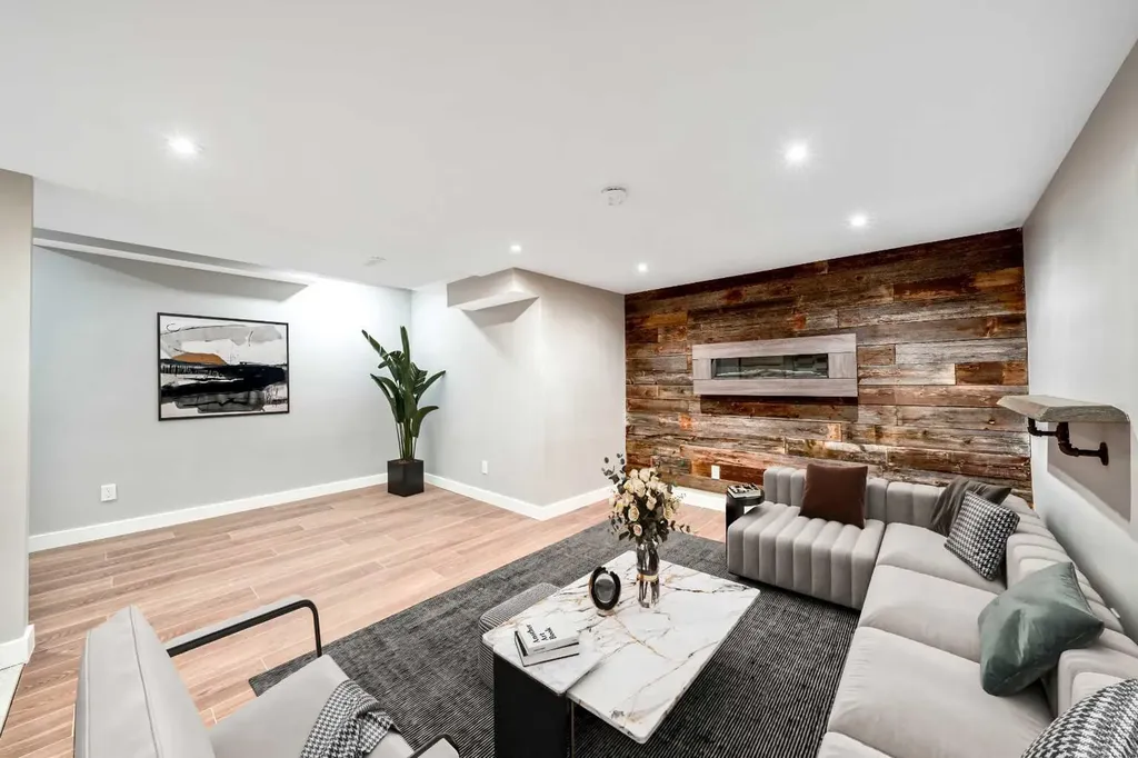 100 Woodfield Green SW Calgary AB T2W 3T9