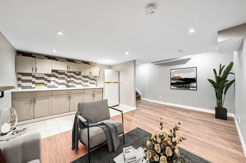 100 Woodfield Green SW Calgary AB T2W 3T9