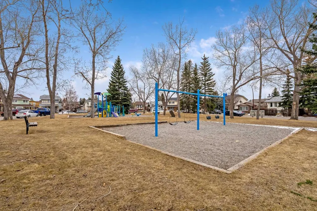 100 Woodfield Green SW Calgary AB T2W 3T9