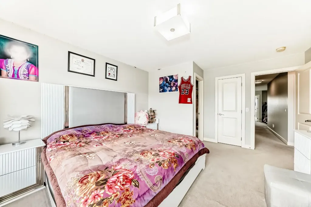 85 Savanna Close NE Calgary AB T3J0X7