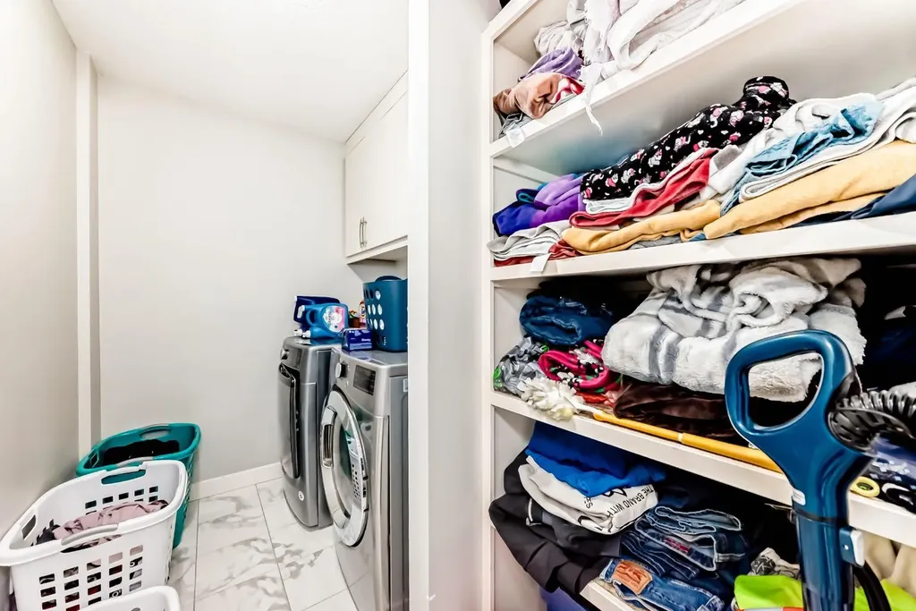 85 Savanna Close NE Calgary AB T3J0X7