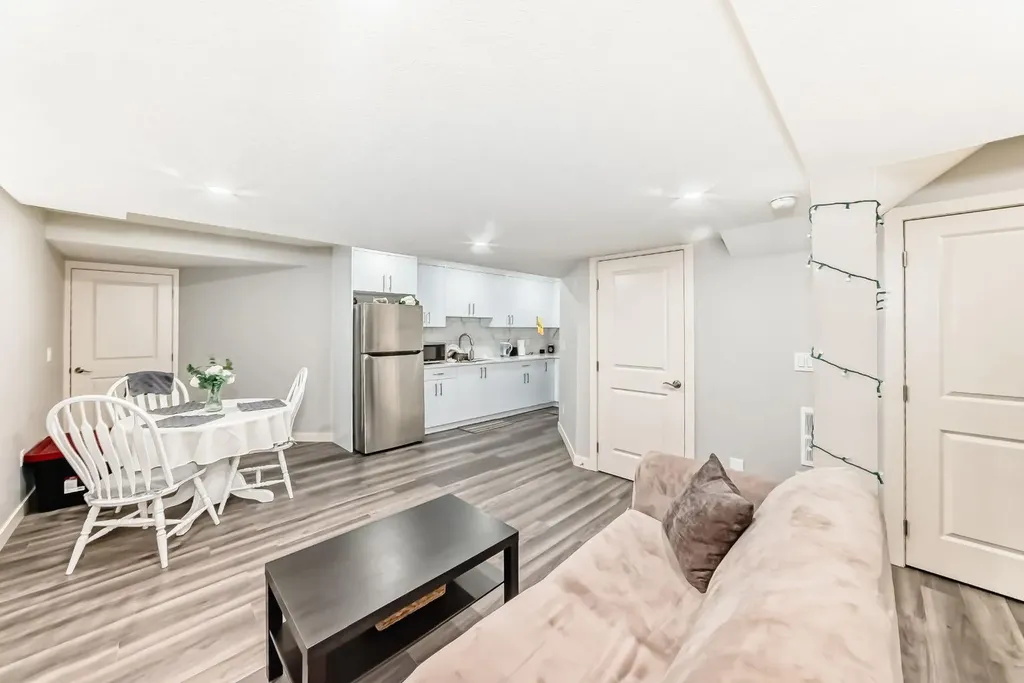 85 Savanna Close NE Calgary AB T3J0X7