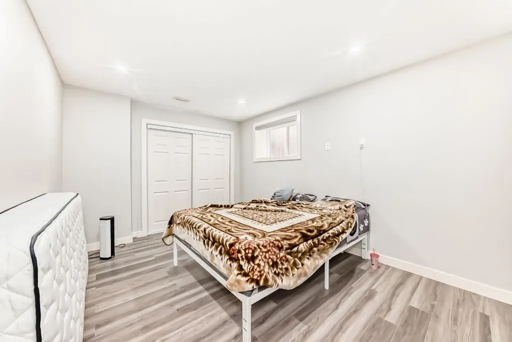 85 Savanna Close NE Calgary AB T3J0X7