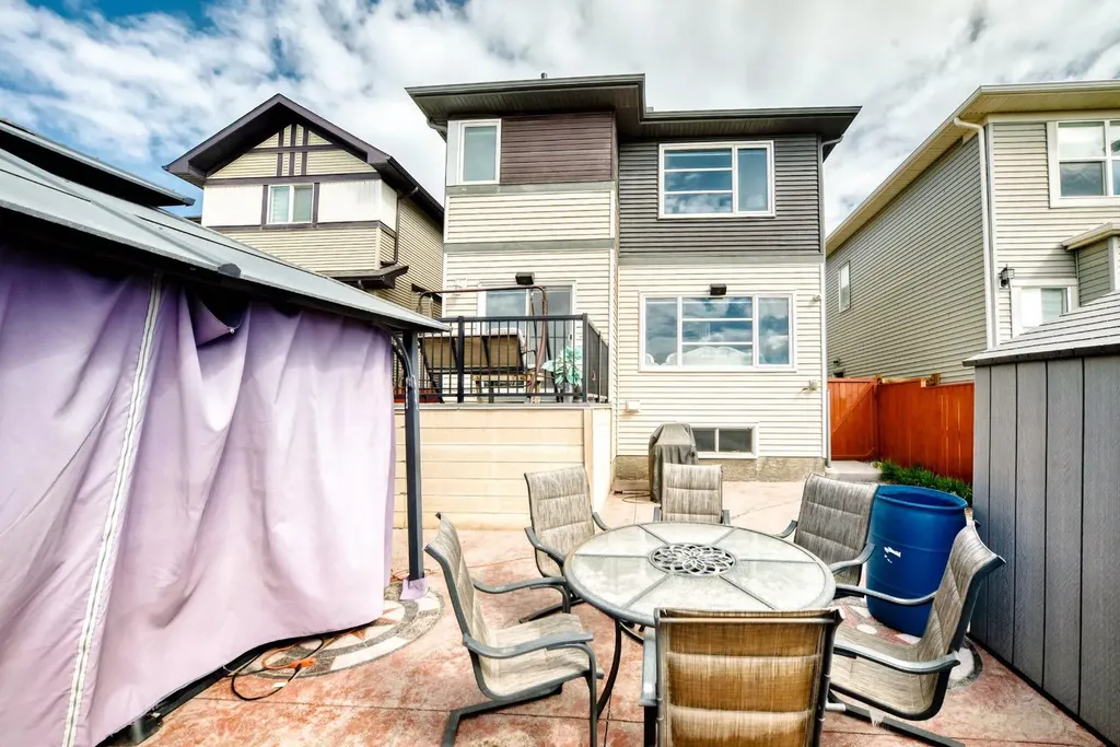85 Savanna Close NE Calgary AB T3J0X7