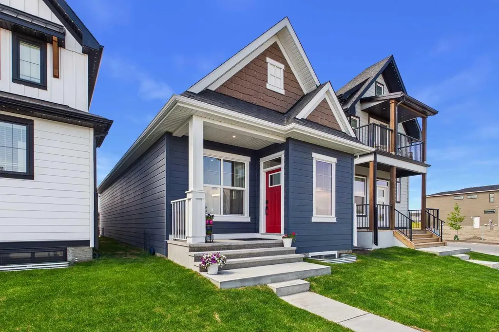 11 Royston Park NW Calgary AB T3L 0M5