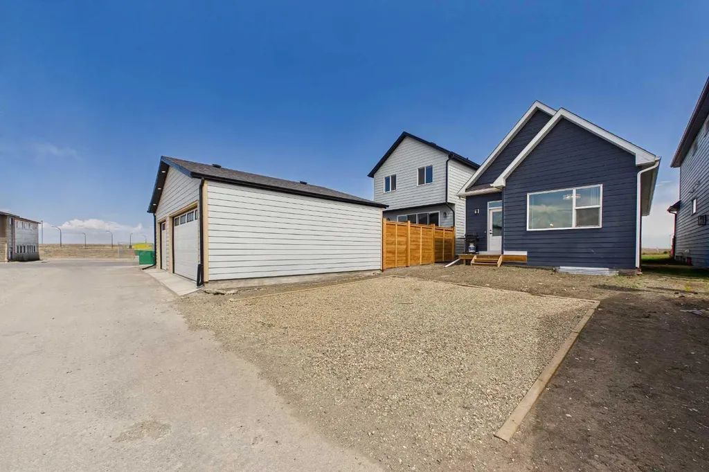11 Royston Park NW Calgary AB T3L 0M5