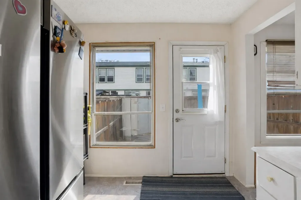 100 Pennsylvania Road SE Calgary AB T2A4Y8