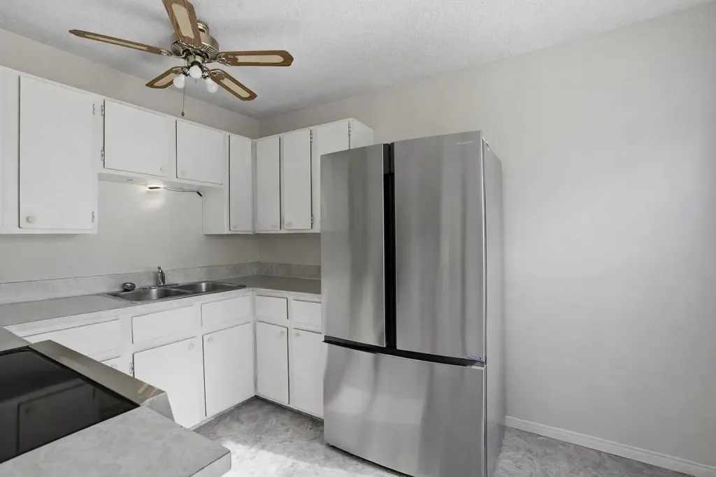 100 Pennsylvania Road SE Calgary AB T2A4Y8