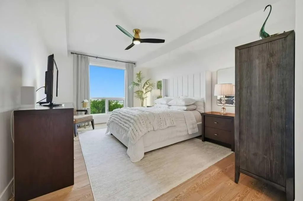15 Cougar Ridge Landing SW Calgary AB T3H 6C3