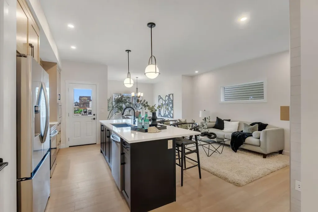 445 Lewiston Landing NE Calgary AB T3P 0T7
