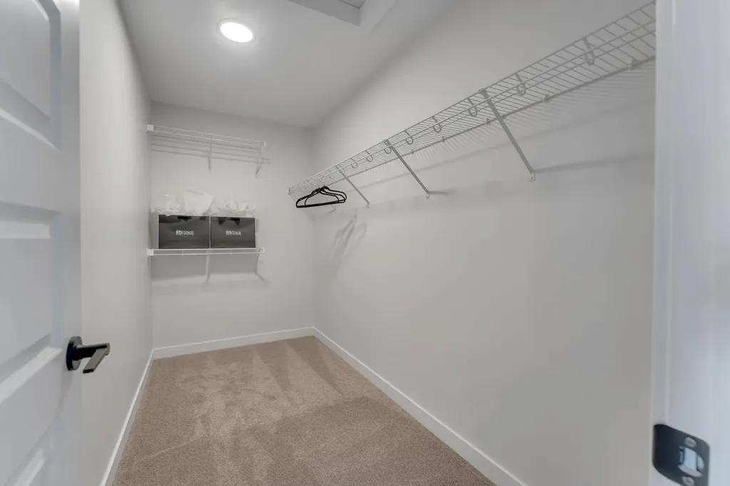 445 Lewiston Landing NE Calgary AB T3P 0T7