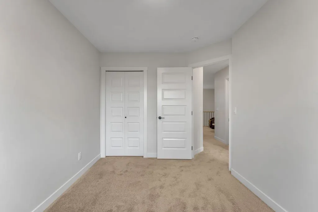 445 Lewiston Landing NE Calgary AB T3P 0T7