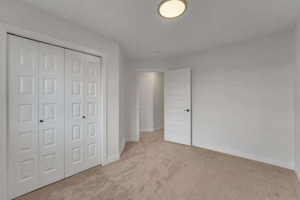445 Lewiston Landing NE Calgary AB T3P 0T7