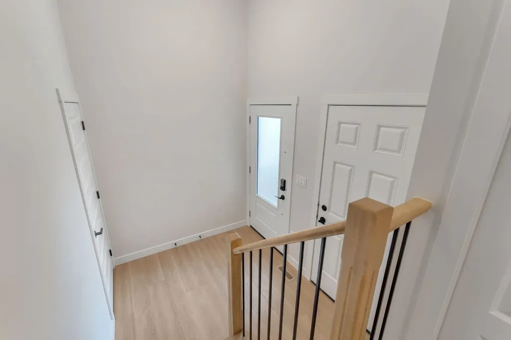 445 Lewiston Landing NE Calgary AB T3P 0T7