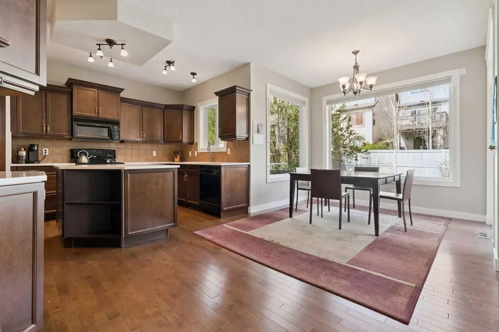 114 Tuscany Glen Place NW Calgary AB T2L 2Z4