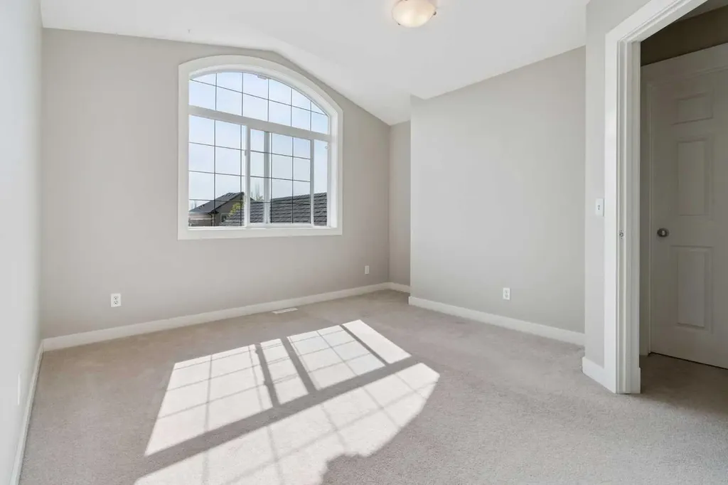 114 Tuscany Glen Place NW Calgary AB T2L 2Z4