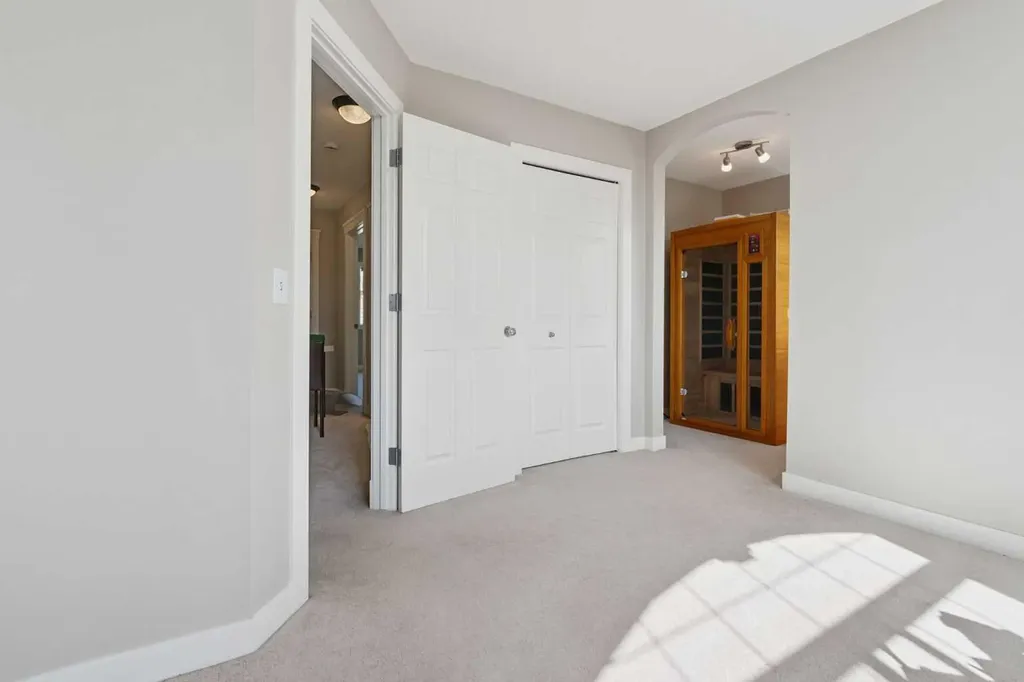 114 Tuscany Glen Place NW Calgary AB T2L 2Z4