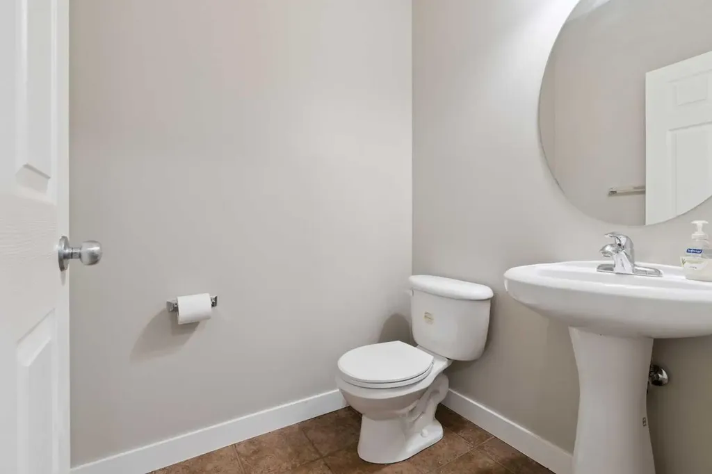 114 Tuscany Glen Place NW Calgary AB T2L 2Z4
