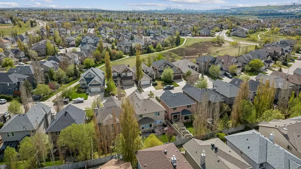 114 Tuscany Glen Place NW Calgary AB T2L 2Z4