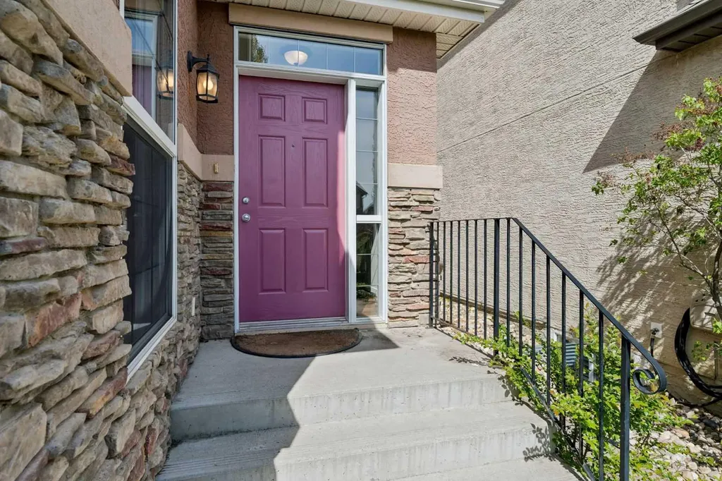 114 Tuscany Glen Place NW Calgary AB T2L 2Z4