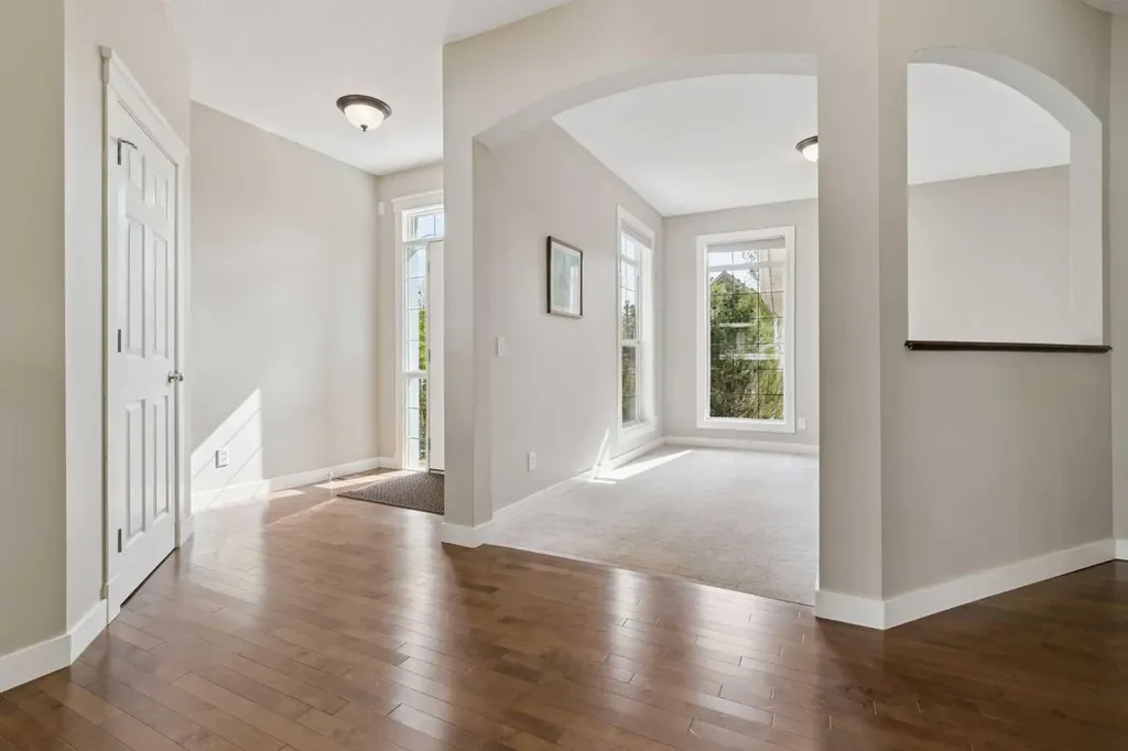 114 Tuscany Glen Place NW Calgary AB T2L 2Z4