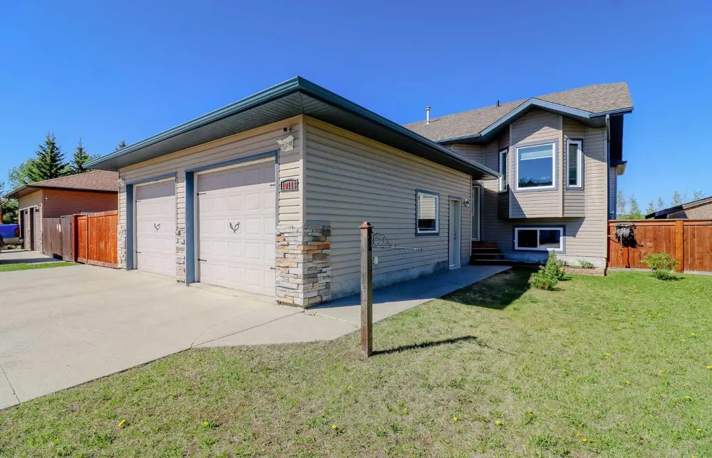 10113 93 Street Sexsmith AB T0H 3C0