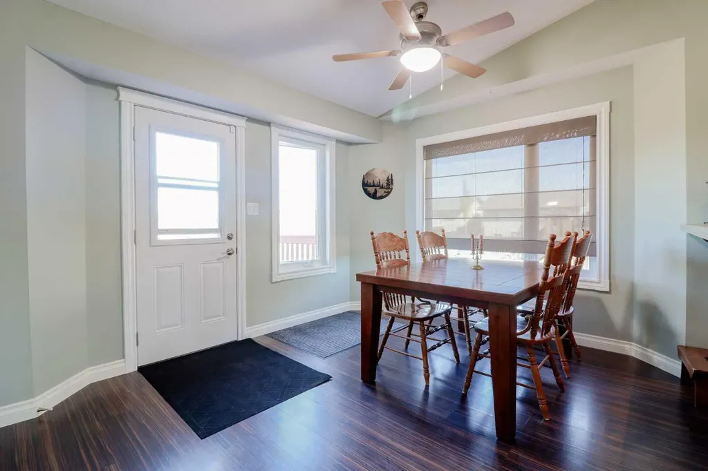 10113 93 Street Sexsmith AB T0H 3C0