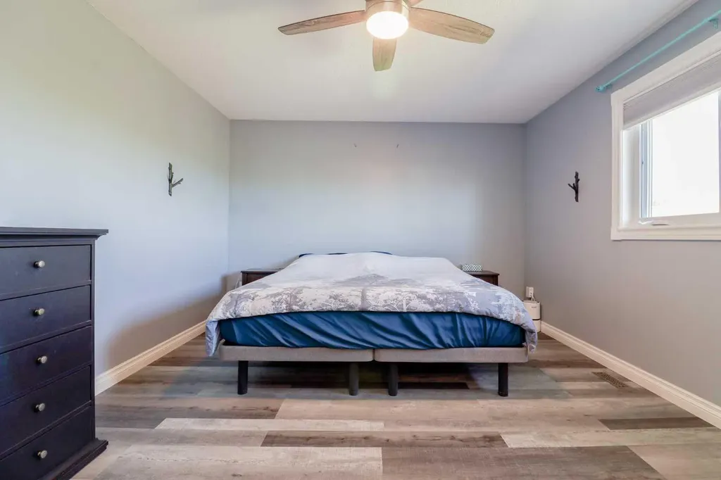 10113 93 Street Sexsmith AB T0H 3C0