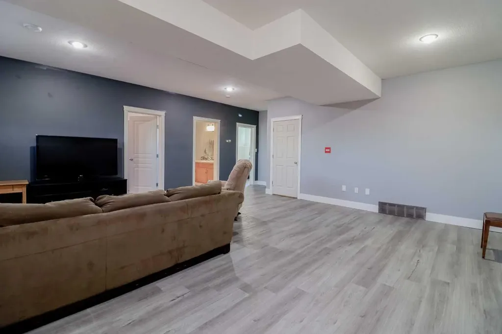 10113 93 Street Sexsmith AB T0H 3C0