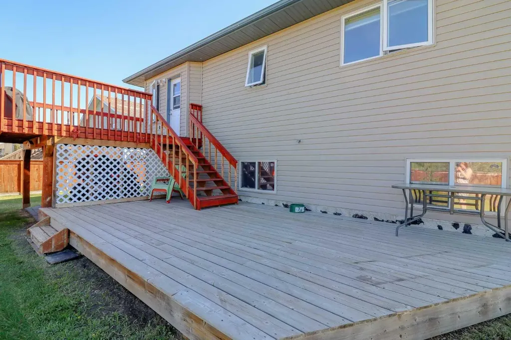 10113 93 Street Sexsmith AB T0H 3C0