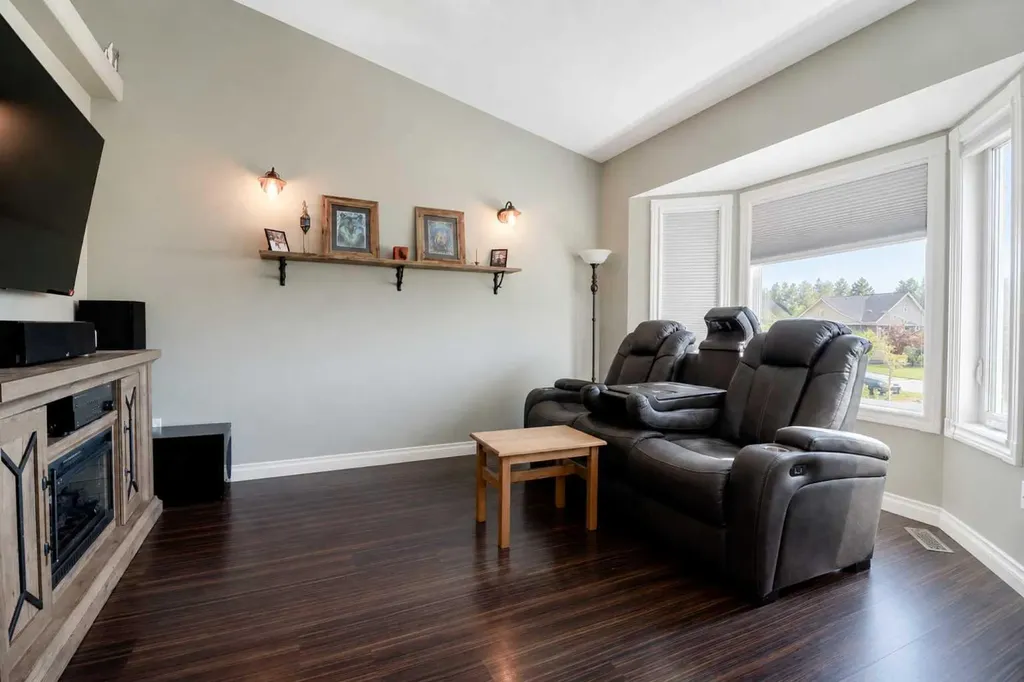 10113 93 Street Sexsmith AB T0H 3C0