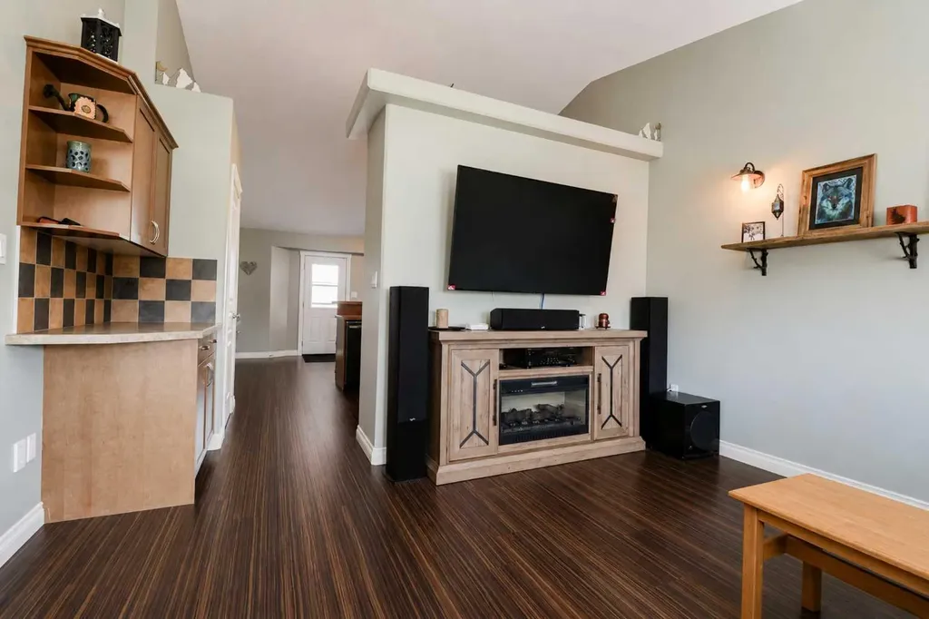 10113 93 Street Sexsmith AB T0H 3C0