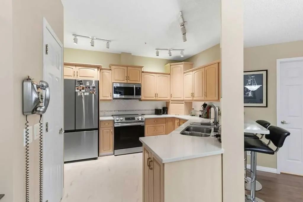 14645 6 Street SW Calgary AB T2Y 3S1
