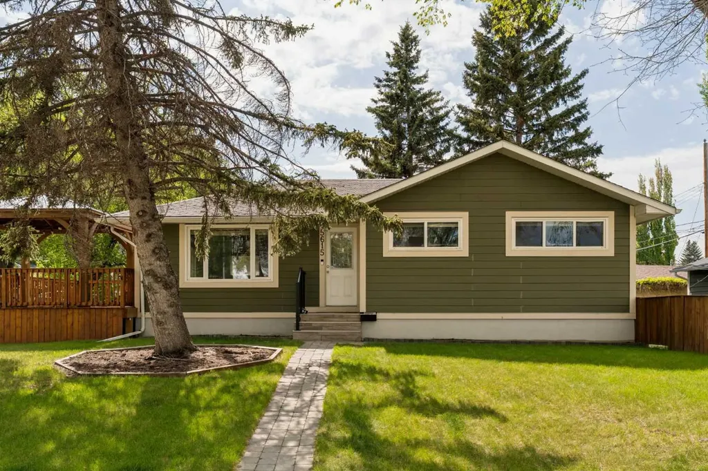 5615 20 Street SW Calgary AB T3E 1R3